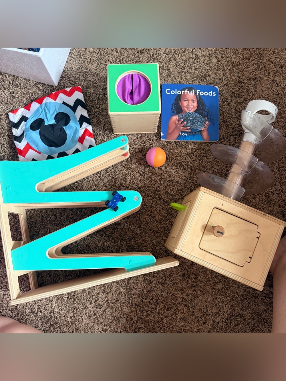 LOVEVERY Lot bundle playkit toy ball race car book